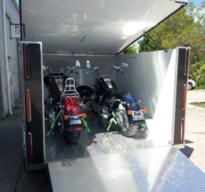 Enclosed motorbike trailer