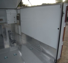 Enclosed motorbike trailer