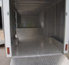 Enclosed motorbike trailer
