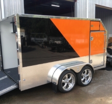 Enclosed motorbike trailer
